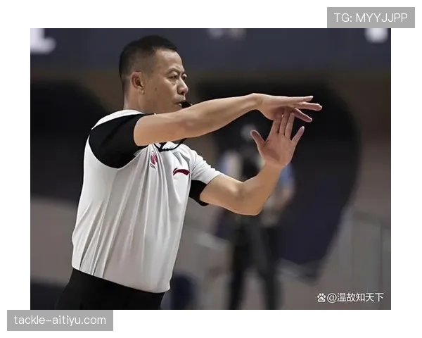 篮球比赛中球员犯规离场规则是什么？几犯会被罚下？